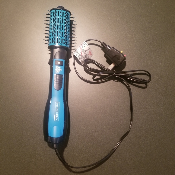 Conair Other - Infiniti Pro Conair The knot Dr.